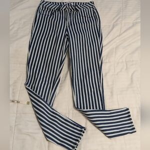 Almost famous striped high rise skinny blue and white jeans size 7